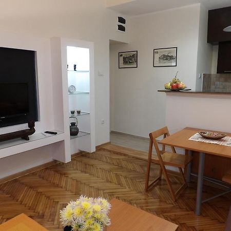 M&M Downtown Apartment Belgrad Exteriör bild
