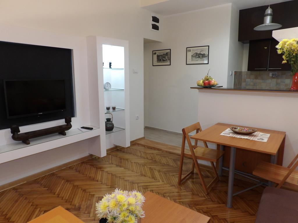 M&M Downtown Apartment Belgrad Exteriör bild