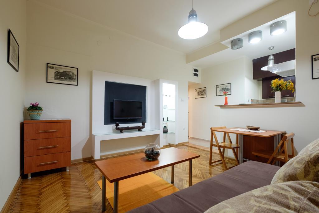 M&M Downtown Apartment Belgrad Rum bild